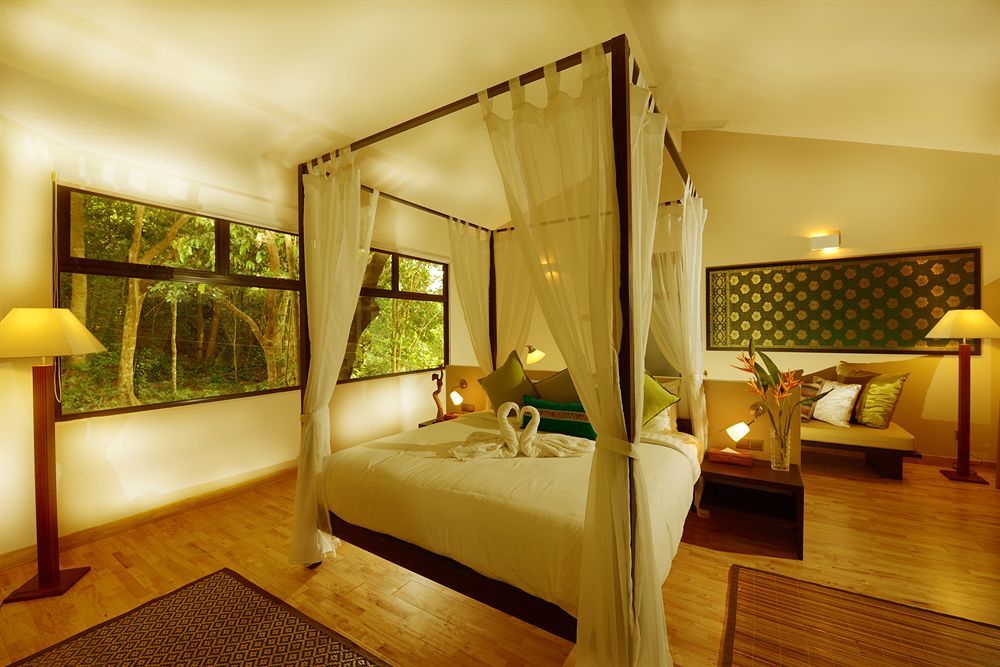 Pantai Tengah  Ambong Rainforest Retreat מראה חיצוני תמונה