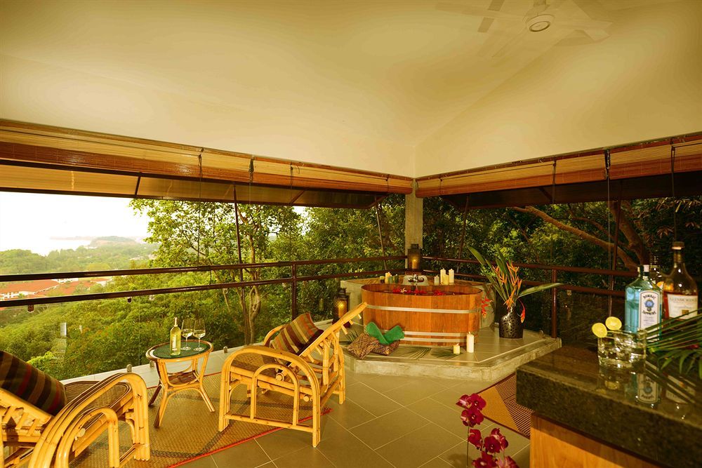 Pantai Tengah  Ambong Rainforest Retreat מראה חיצוני תמונה